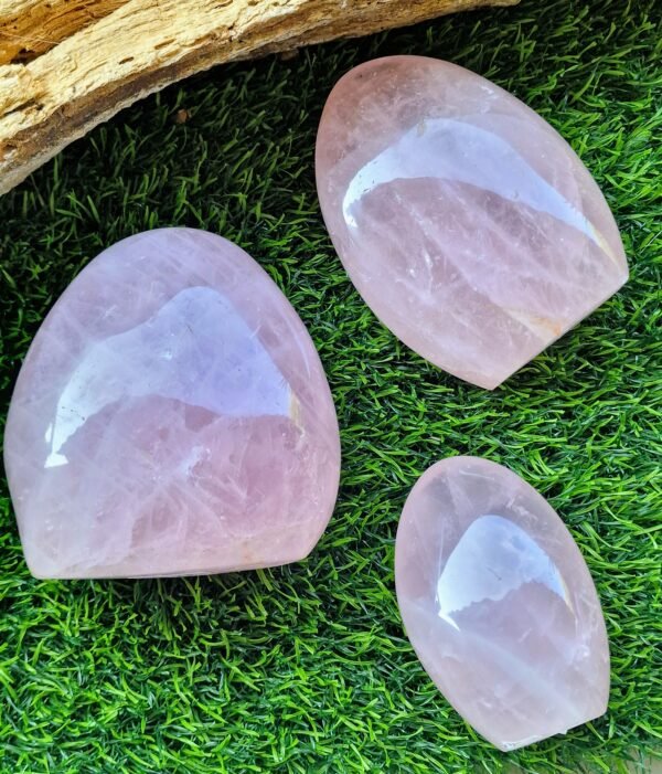Forme libre en quartz rose
