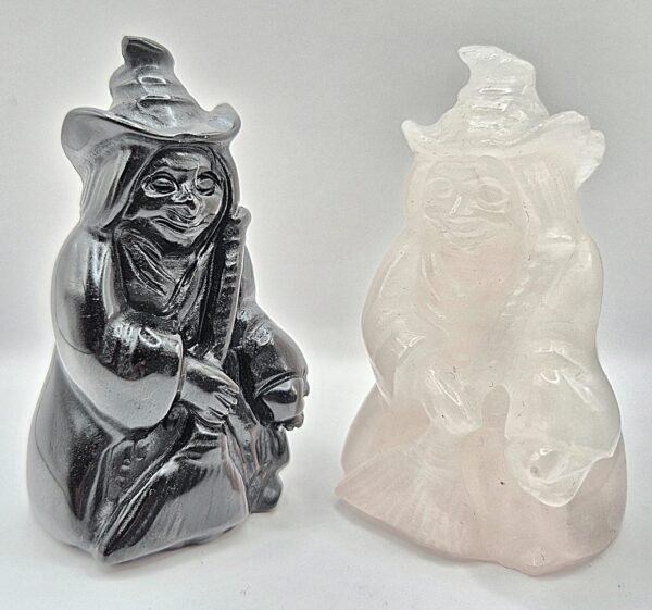 Figurines de Sorcières en pierres