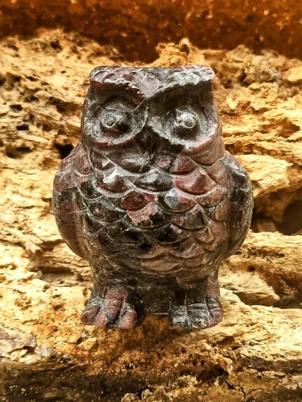Hibou en grenat