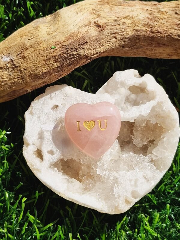 Petit cœur Quartz rose à offrir "I love you"
