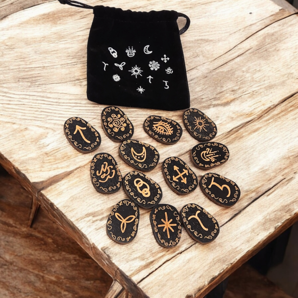 Set de 14 runes de sorcières